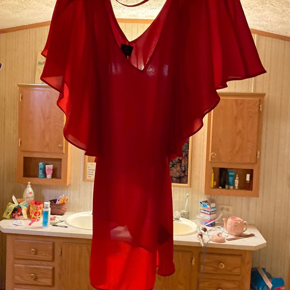 Silky orange/red shirt